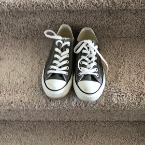 Classic Gray Converse Sneakers!